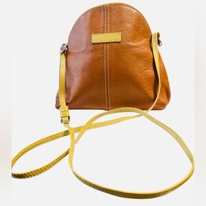 Verso Leather Crossbody Bag | Cognac Brown | Adjustable Strap